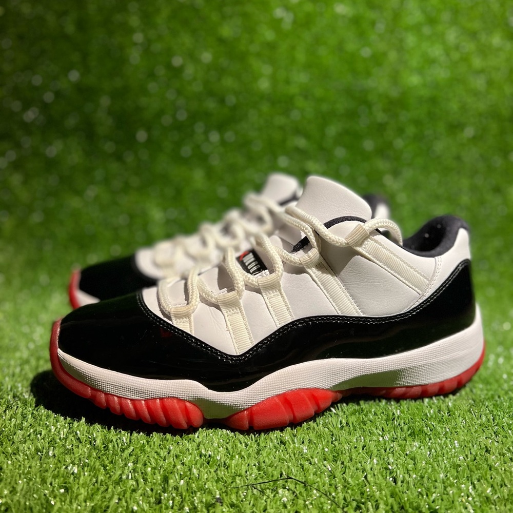 Jordan 11 Retro Concord Bred
